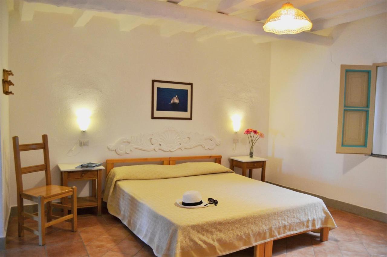 Villa Ginestra Sulla Spiaggia Di Stromboli Kültér fotó