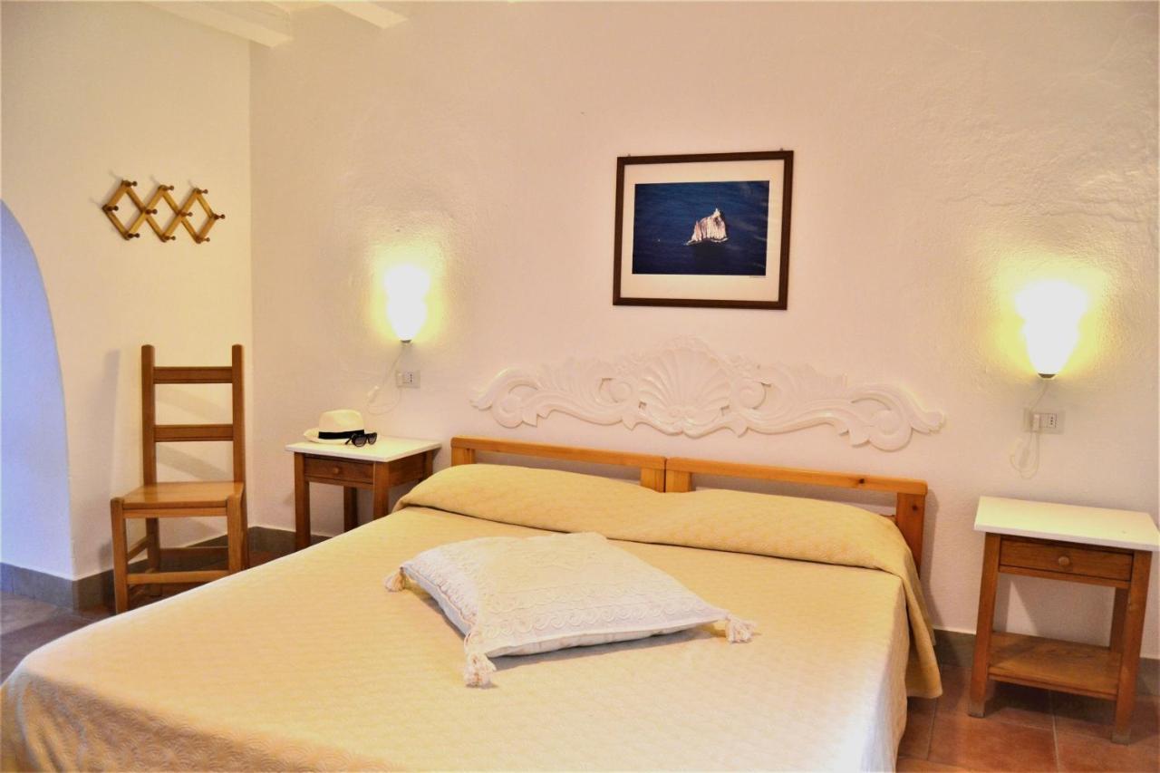 Villa Ginestra Sulla Spiaggia Di Stromboli Kültér fotó