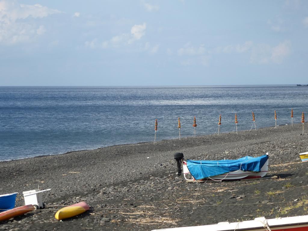 Villa Ginestra Sulla Spiaggia Di Stromboli Szoba fotó
